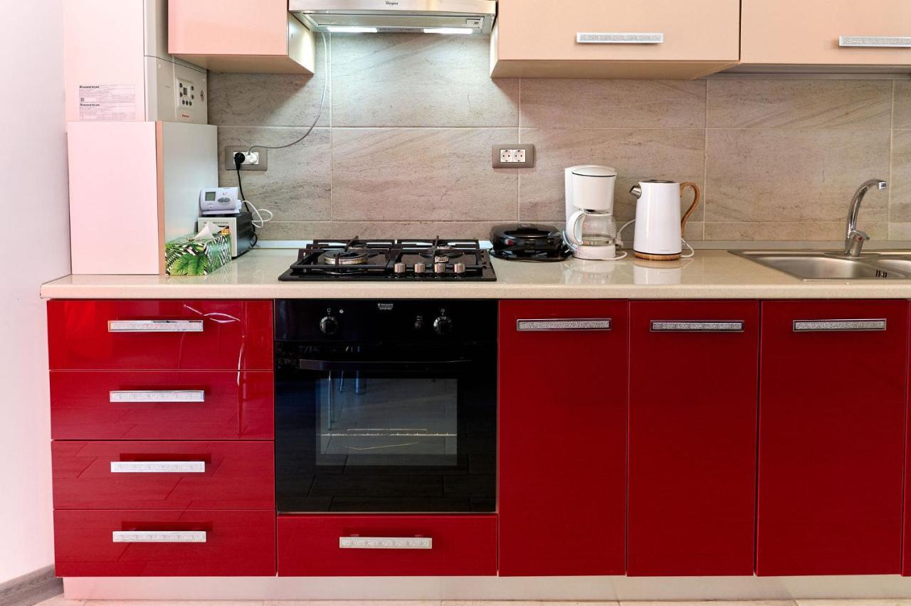 Glamour Red Apartment 22 In Spa Pool Resort 马马亚 外观 照片