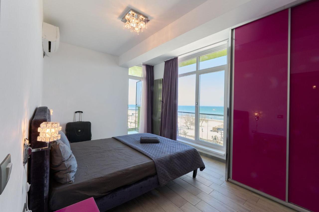Glamour Red Apartment 22 In Spa Pool Resort 马马亚 外观 照片