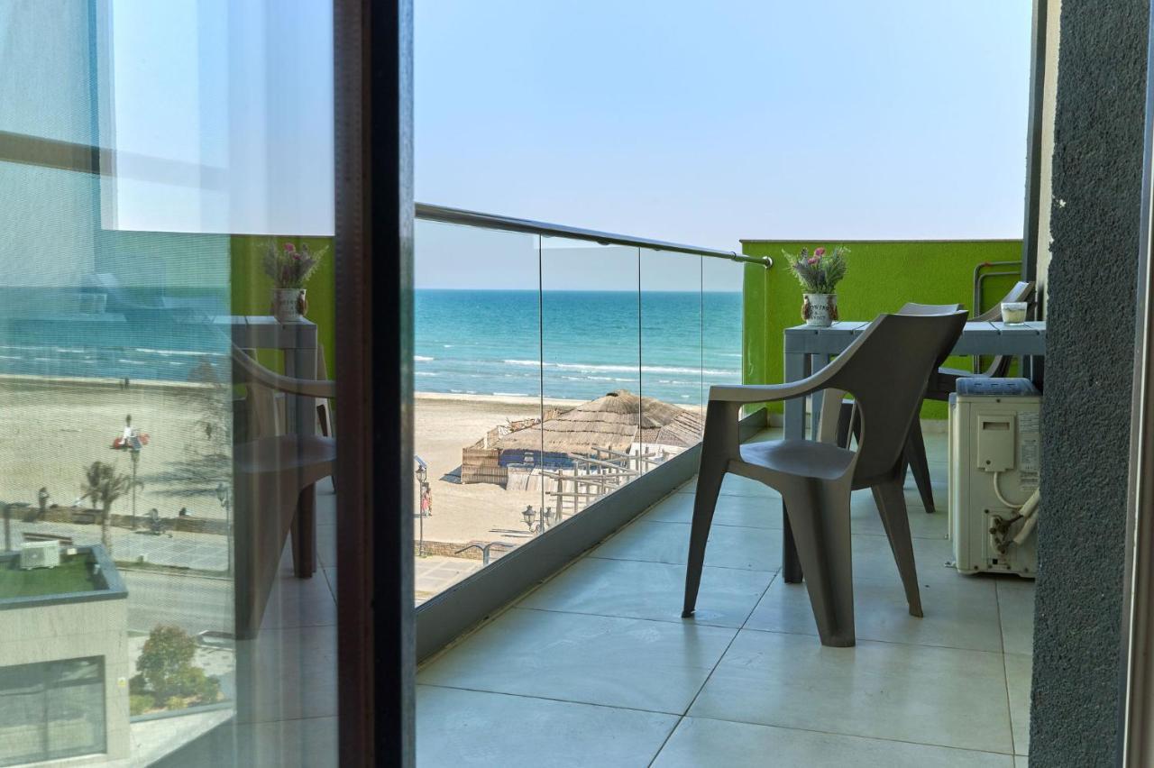 Glamour Red Apartment 22 In Spa Pool Resort 马马亚 外观 照片